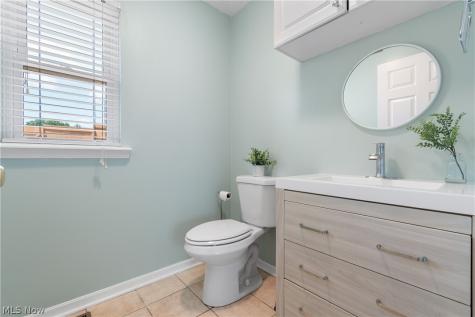 61 Weil Avenue Coventry OH 44319
