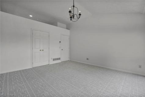 1621 Cadney Street NE Canton OH 44714