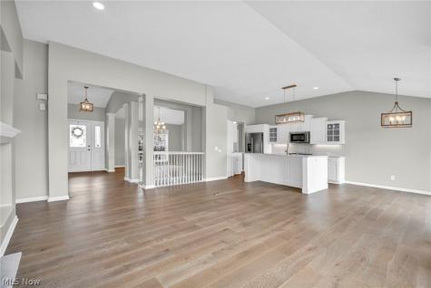 1621 Cadney Street NE Canton OH 44714