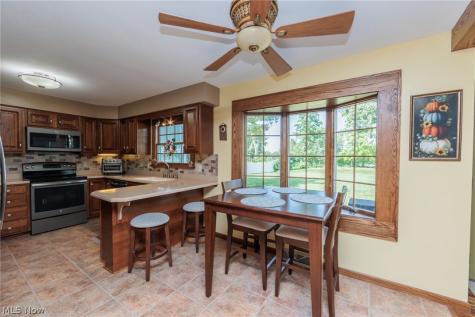 316 Crestview Drive Elyria OH 44035