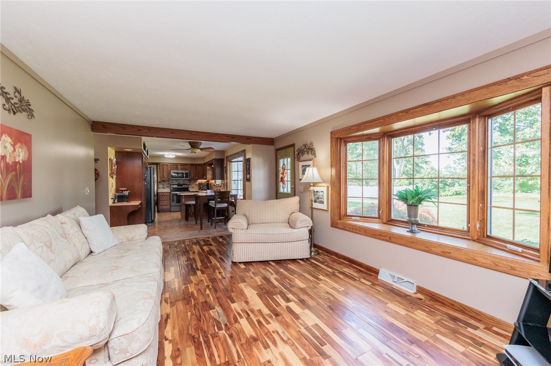 316 Crestview Drive Elyria OH 44035