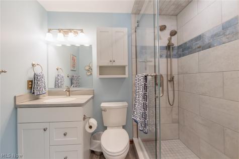 316 Crestview Drive Elyria OH 44035