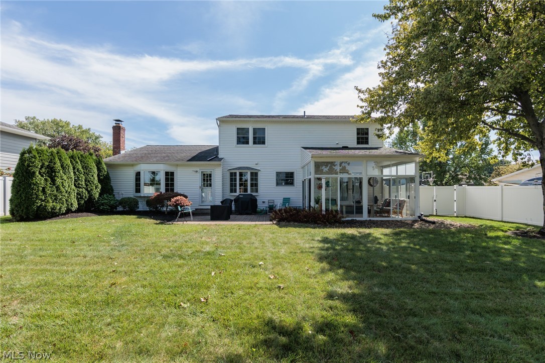 316 Crestview Drive Elyria OH 44035