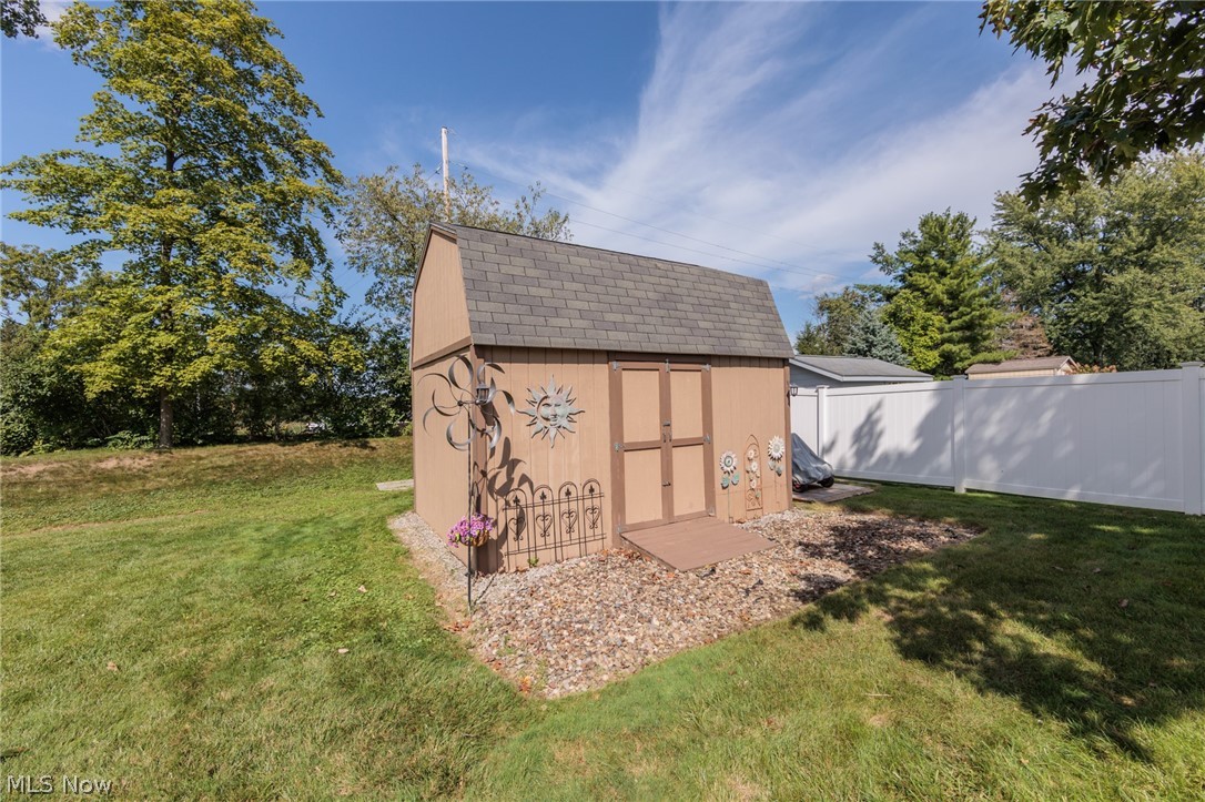 316 Crestview Drive Elyria OH 44035