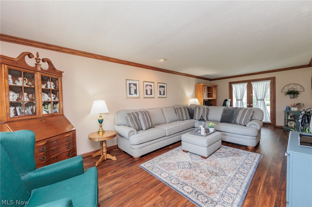 316 Crestview Drive Elyria OH 44035