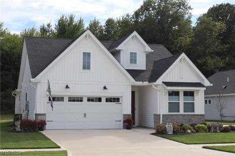 2163 Myla Way Elyria OH 44035