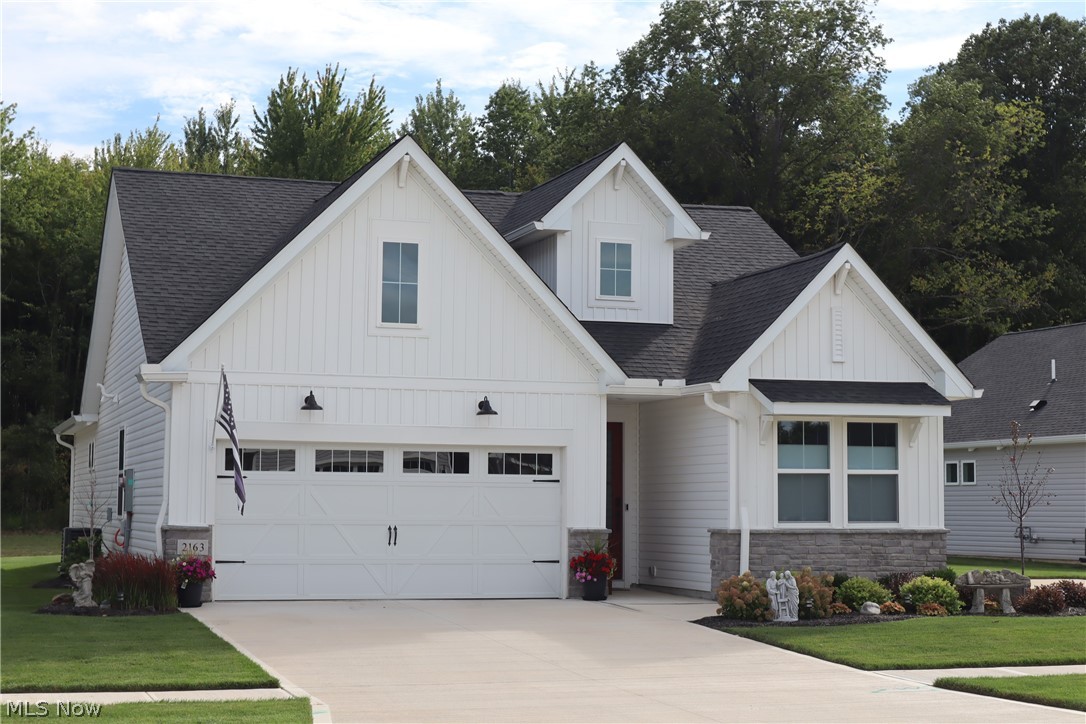 2163 Myla Way Elyria OH 44035