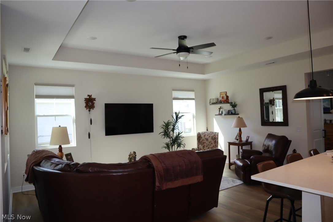 2163 Myla Way Elyria OH 44035