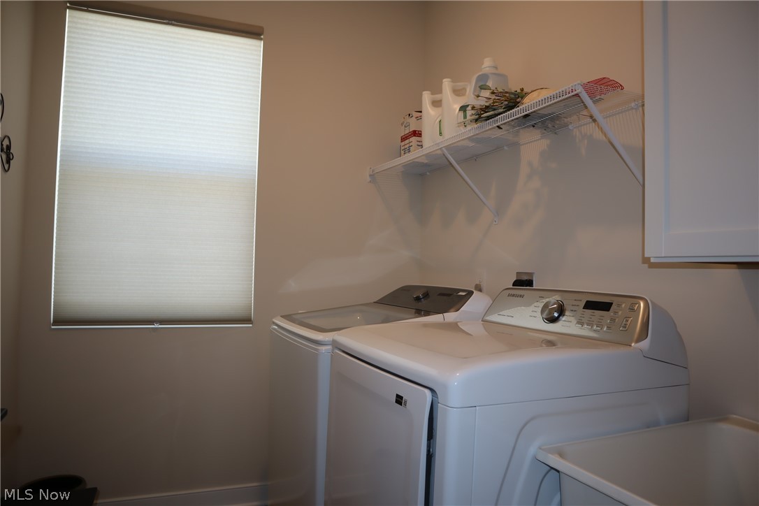 2163 Myla Way Elyria OH 44035