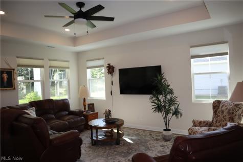 2163 Myla Way Elyria OH 44035