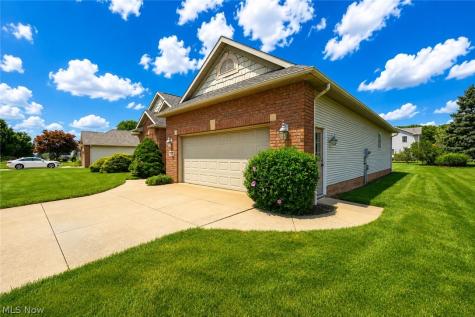 767 Mesa Verde Drive Barberton OH 44203