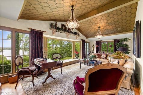 3089 Silver Lake Boulevard Silver Lake OH 44224