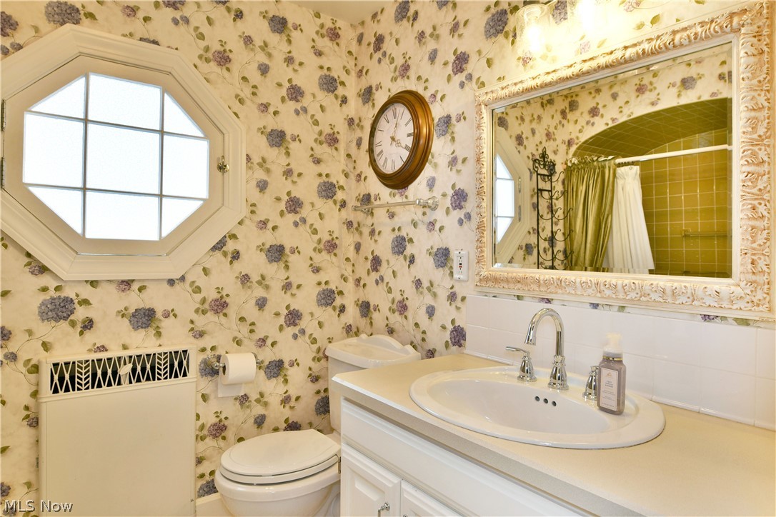 641 Fairway Drive NE Warren OH 44483