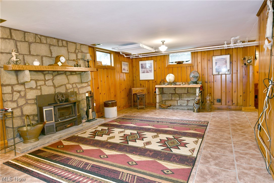641 Fairway Drive NE Warren OH 44483