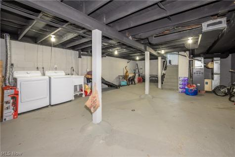 2266 Windemere Avenue Akron OH 44312