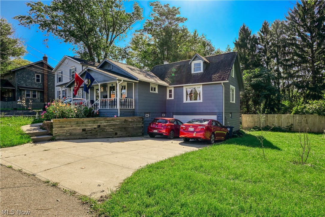 2266 Windemere Avenue Akron OH 44312