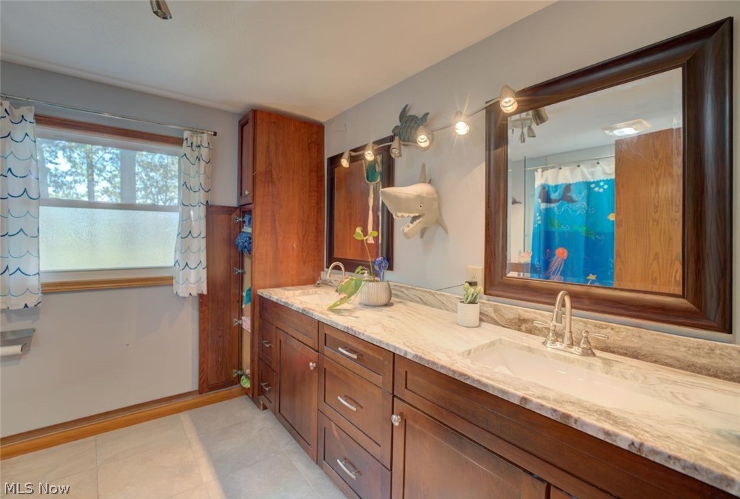 1460 Lexington Drive Vermilion OH 44089