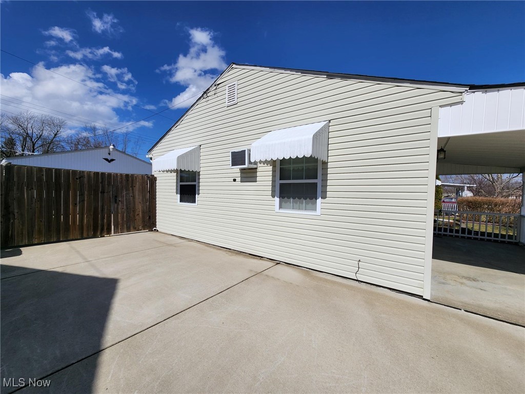 4128 Riverview Lane Lorain OH 44055