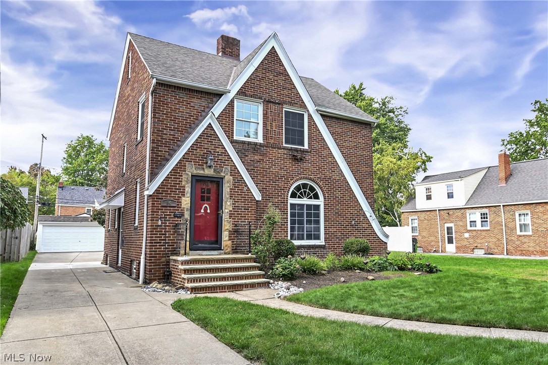 94 E 217th Street Euclid OH 44123