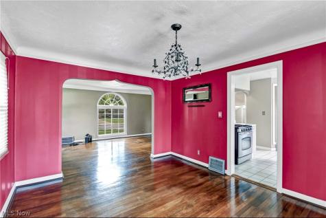 94 E 217th Street Euclid OH 44123