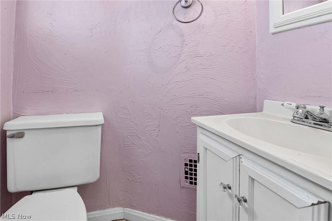 94 E 217th Street Euclid OH 44123