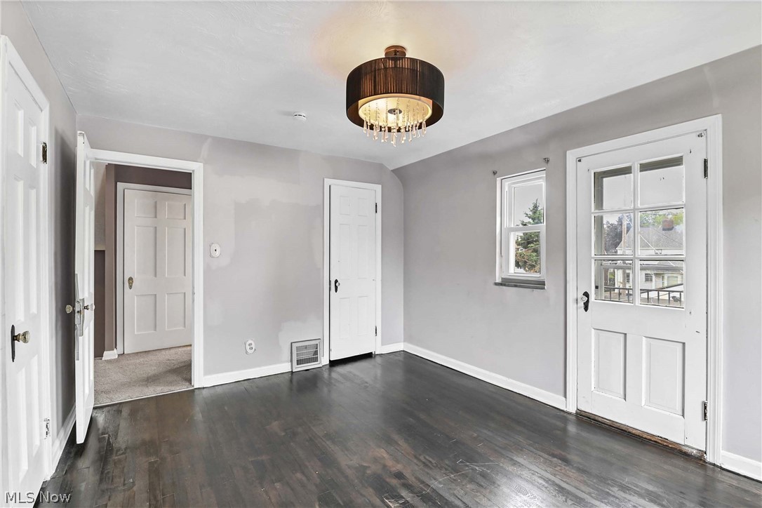 94 E 217th Street Euclid OH 44123