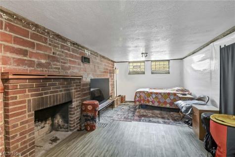 94 E 217th Street Euclid OH 44123