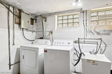 94 E 217th Street Euclid OH 44123
