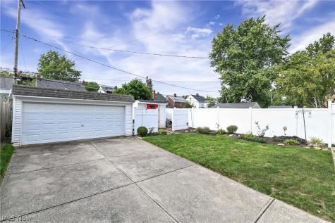 94 E 217th Street Euclid OH 44123
