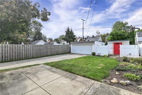 94 E 217th Street Euclid OH 44123