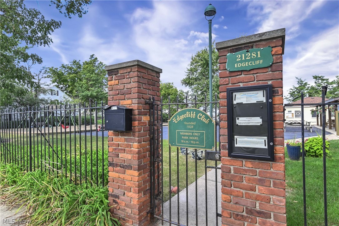 94 E 217th Street Euclid OH 44123