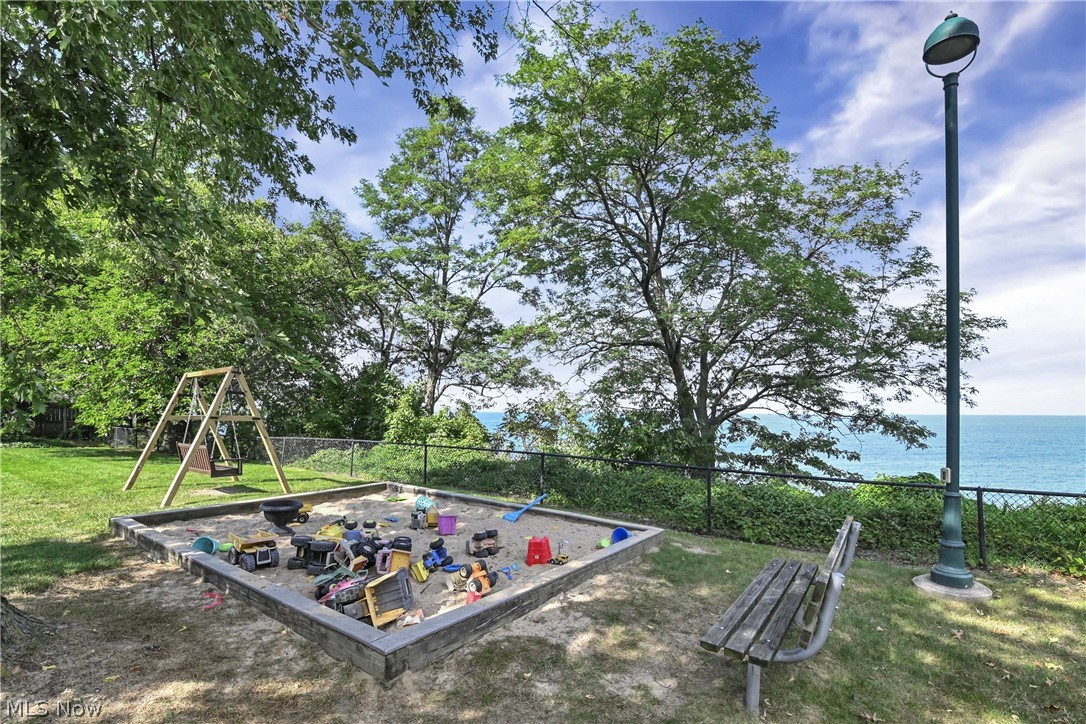 94 E 217th Street Euclid OH 44123