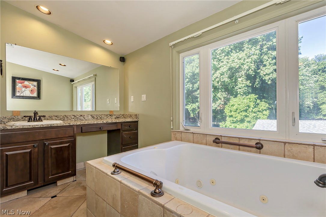 1016 Lander Road Highland Heights OH 44143