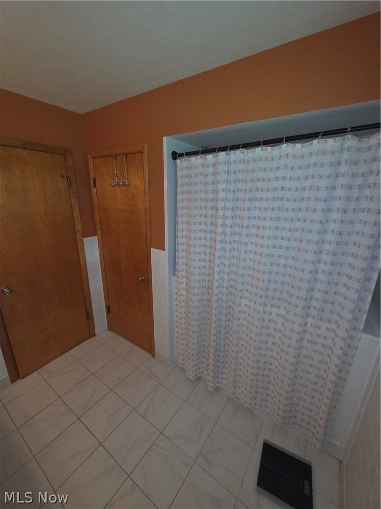 409 Durst Drive NW Warren OH 44483