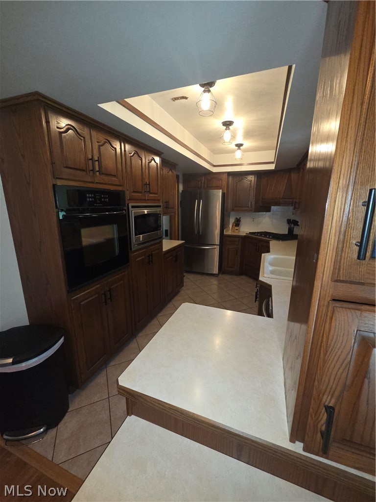 409 Durst Drive NW Warren OH 44483