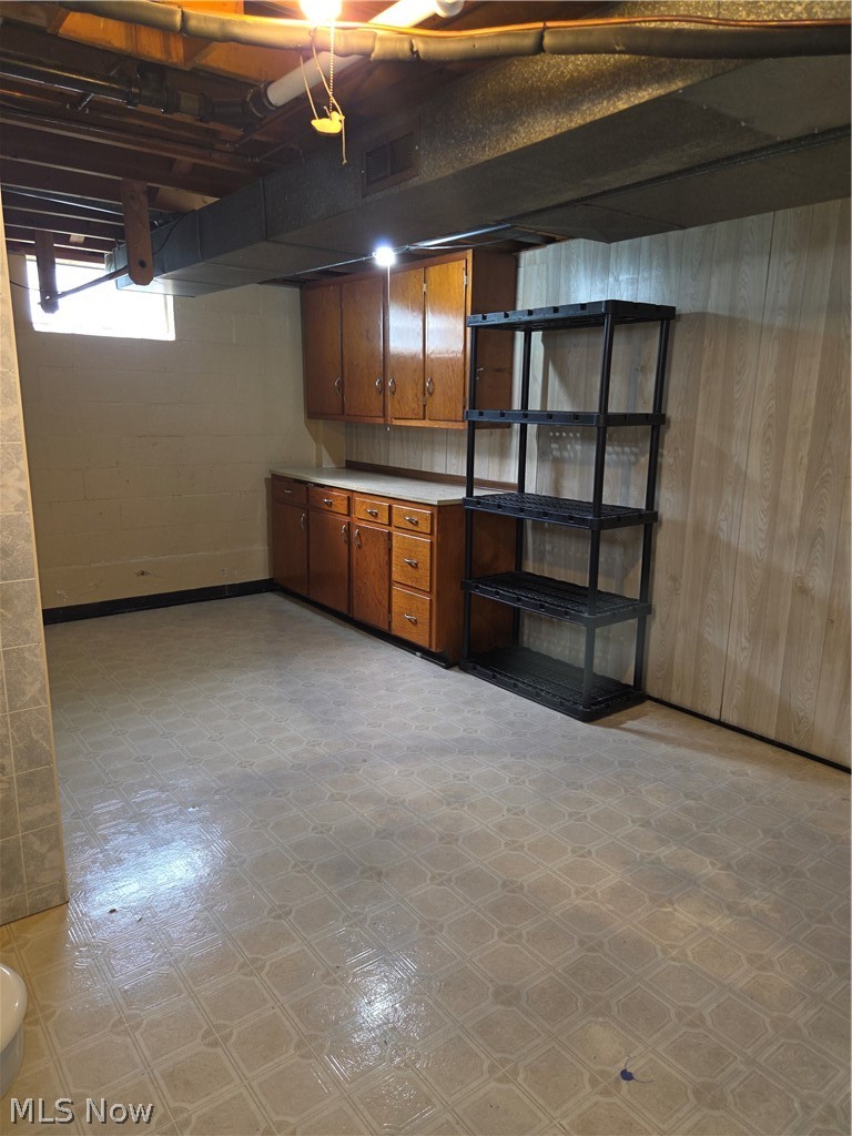 409 Durst Drive NW Warren OH 44483