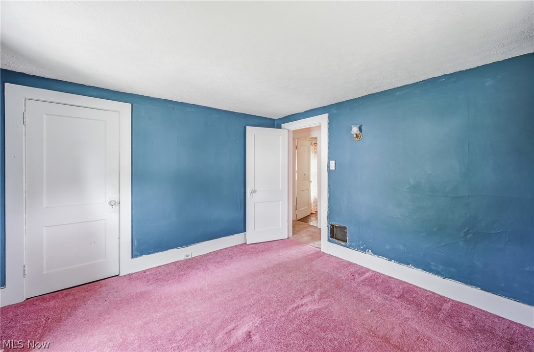 1224 Buena Vista Avenue NE Warren OH 44483
