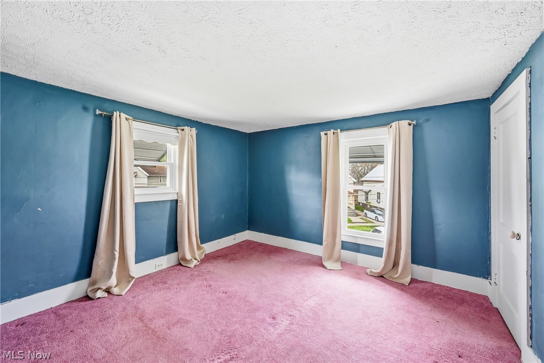 1224 Buena Vista Avenue NE Warren OH 44483