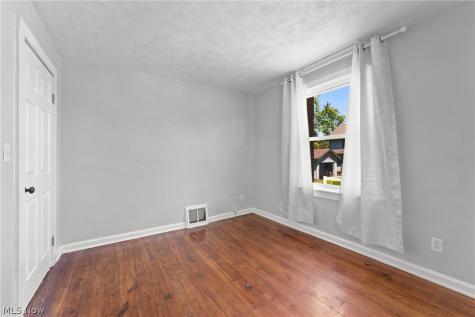 33 Parkway Boulevard Alliance OH 44601