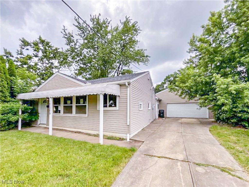 17209 Palda Drive Cleveland OH 44128