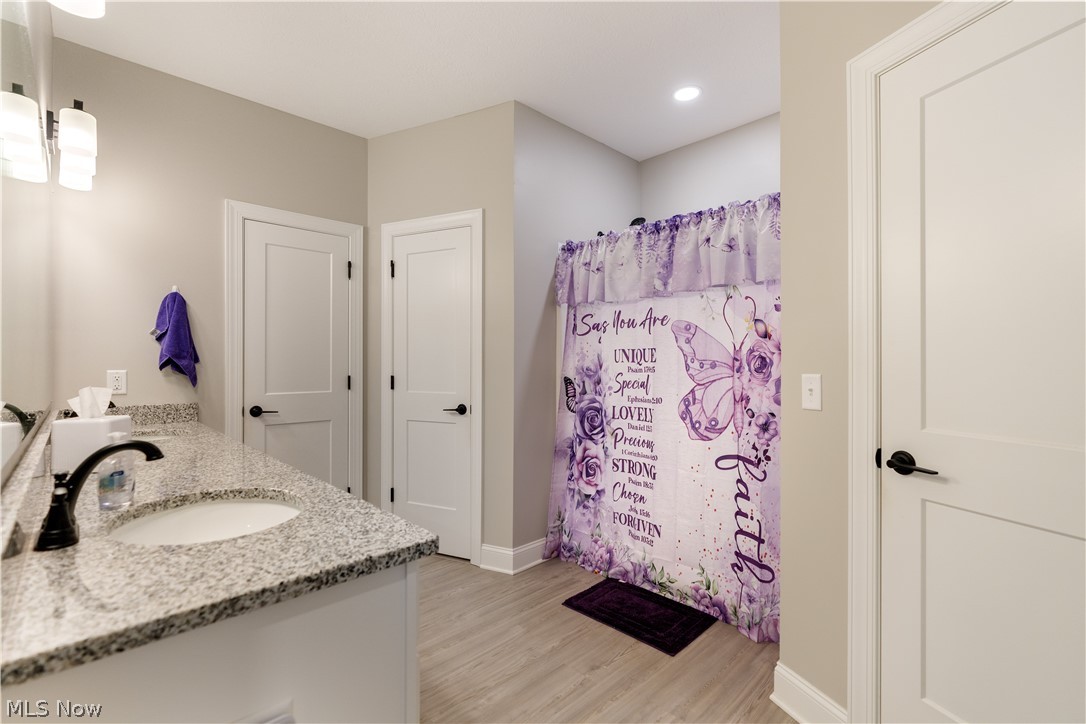 4462 Manchester Avenue NW North Lawrence OH 44666