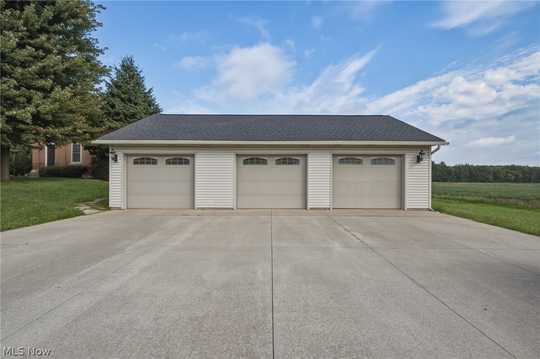42764 Russia Road Elyria OH 44035