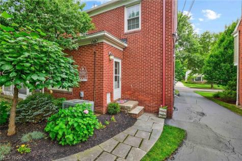 2385 Lalemant Road University Heights OH 44118