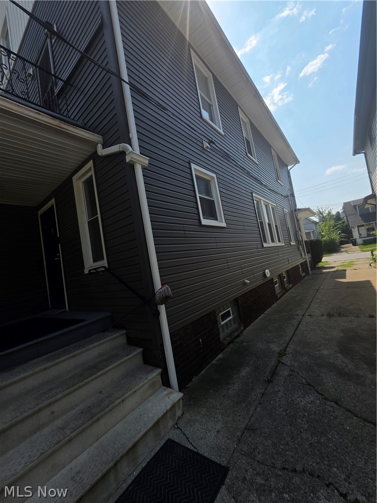 3204 Altoona Road Cleveland OH 44109