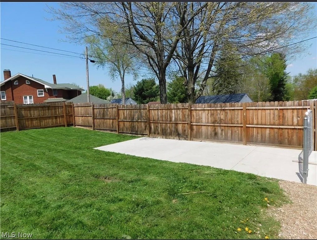 448 Cherry Street W Canal Fulton OH 44614