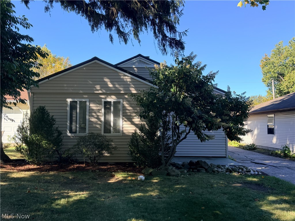 1338 Ormond Avenue Madison OH 44057
