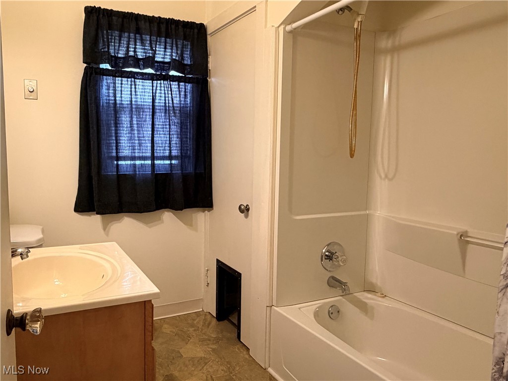 925 Montgomery Street East Liverpool OH 43920