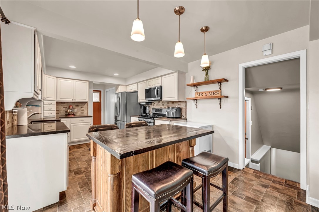 13177 Whitney Road Strongsville OH 44136
