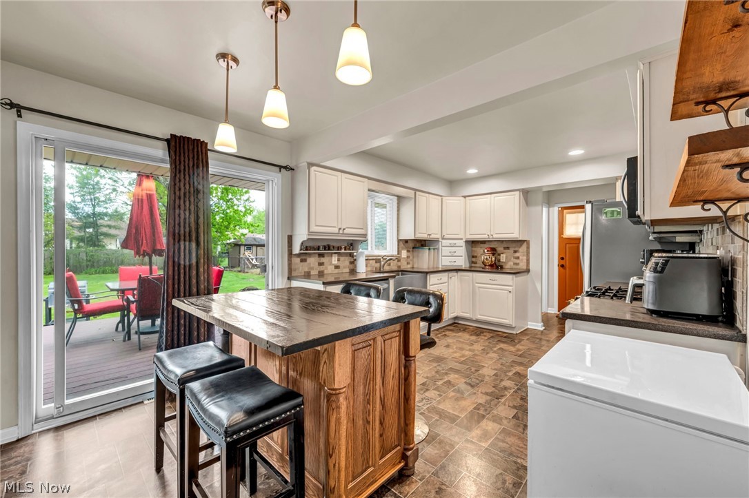 13177 Whitney Road Strongsville OH 44136