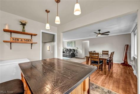 13177 Whitney Road Strongsville OH 44136